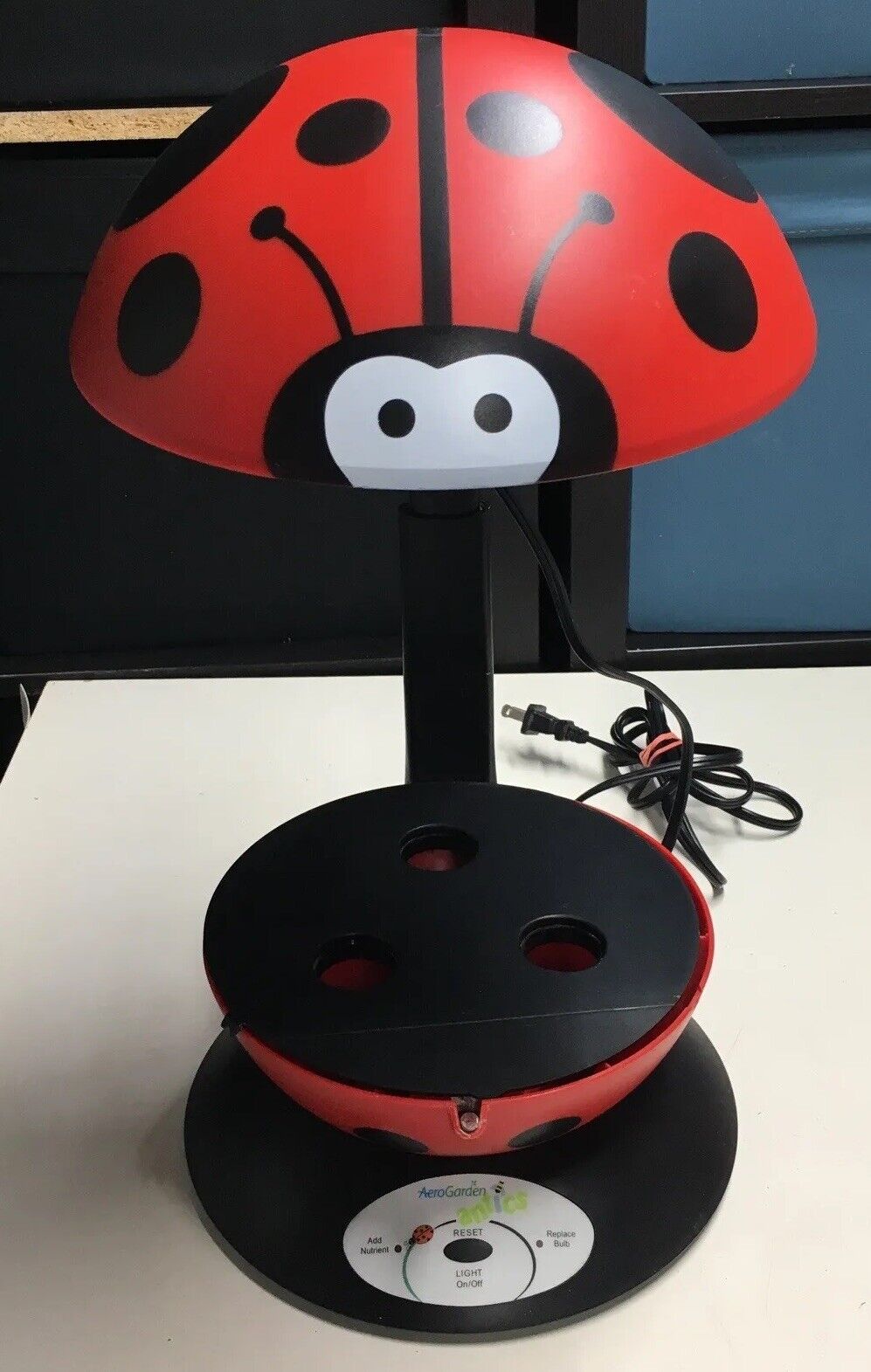 Aerogarden Antics Rare Ladybug Design Grow Lamp System, Tested Works
